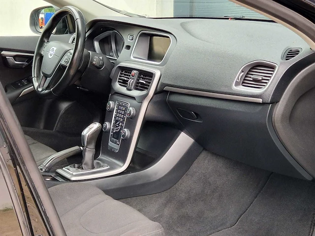 Volvo - v40 - 1.6 t3 kinetic - 84-zdt-5 - 2012 - afbeelding 9 van  28
