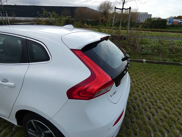 Volvo - v40 - 2.0 d3 bns sport - personenauto - afbeelding 27 van  34