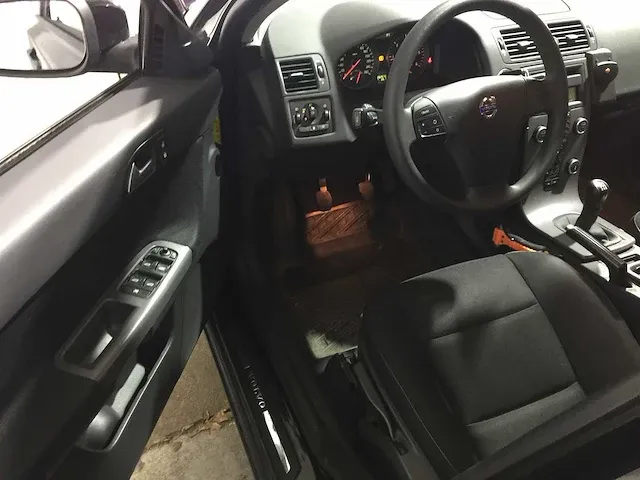 Volvo - v50 - 1.6d - 31-zp-sr - afbeelding 23 van  23