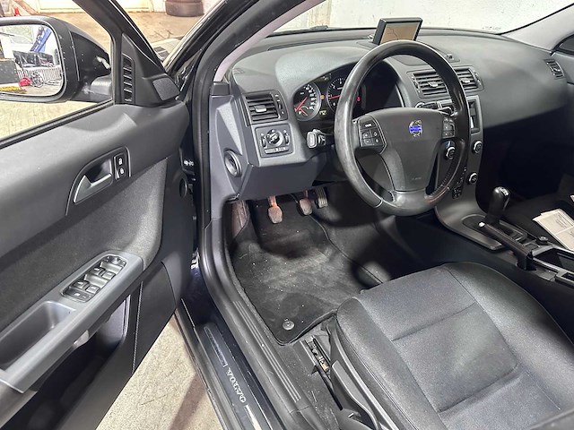 Volvo - v50 - 1.6d s/s momentum - 7-tnf-59 - afbeelding 20 van  20