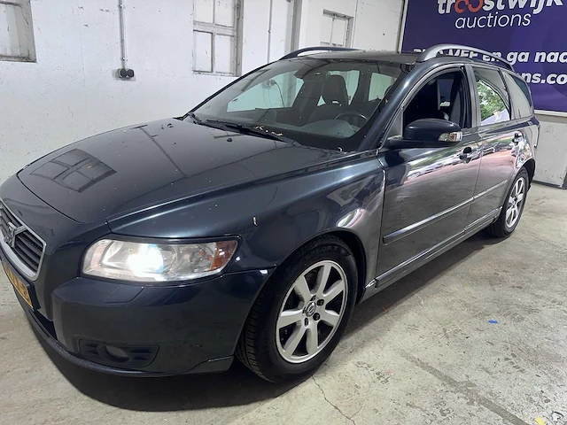 Volvo - v50 - 2.0d automaat- 24-kzx-8 - afbeelding 1 van  21