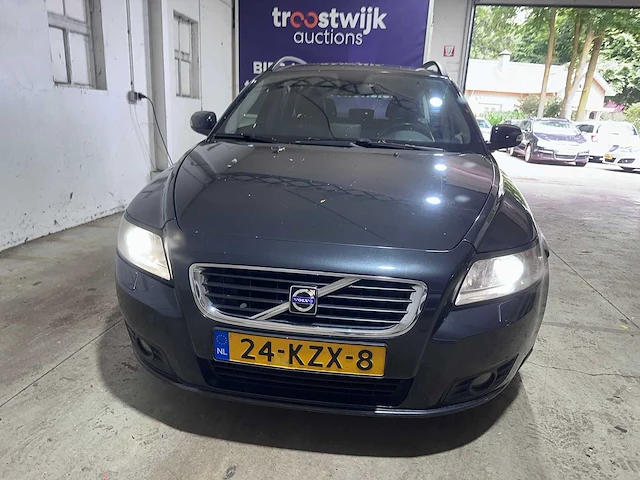 Volvo - v50 - 2.0d automaat- 24-kzx-8 - afbeelding 12 van  21