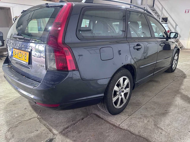 Volvo - v50 - 2.0d automaat- 24-kzx-8 - afbeelding 18 van  21