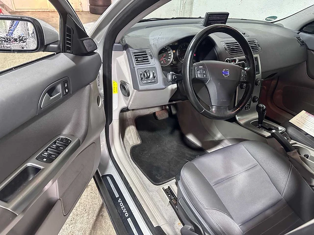 Volvo - v50 - 2.5 t5 automaat summum - j-567-fn - afbeelding 23 van  23
