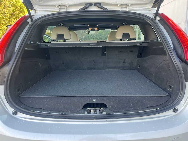 Volvo - v60 - 2.4 d5 twin engine special edition | gz-330-b - afbeelding 17 van  29