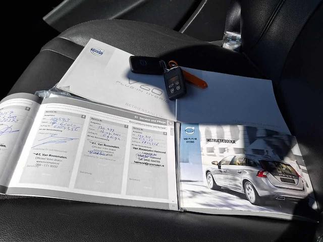 Volvo - v60 - 2.4 d6 awd plug-in hybrid summum - 2013 - 283pk - afbeelding 4 van  43