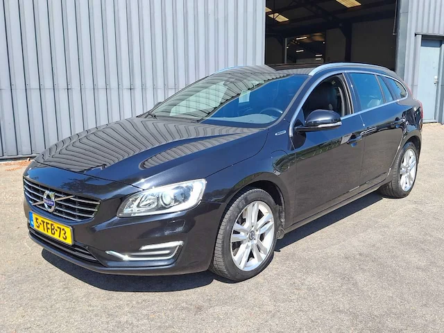Volvo - v60 - 2.4 d6 awd plug-in hybrid summum - 2013 - 283pk - afbeelding 1 van  43