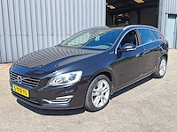 Volvo - v60 - 2.4 d6 awd plug-in hybrid summum - 2013 - 283pk
