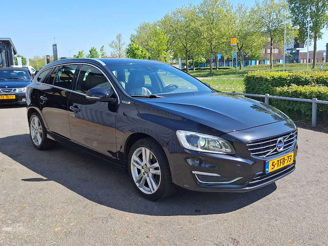 Volvo - v60 - 2.4 d6 awd plug-in hybrid summum - 2013 - 283pk - afbeelding 12 van  43