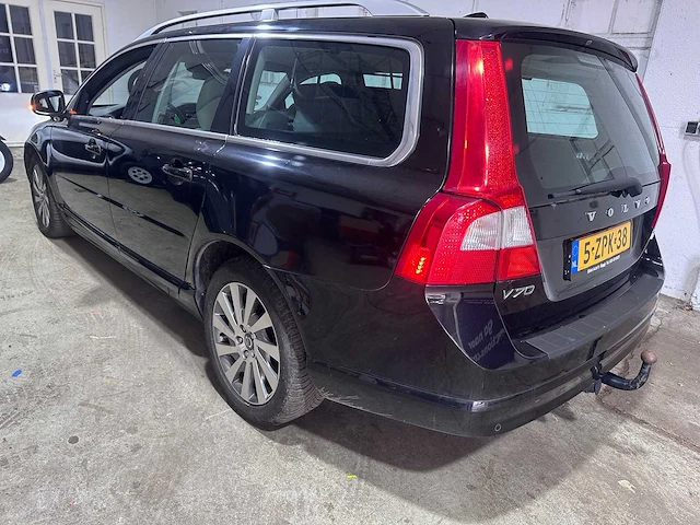 Volvo - v70 - 1.6 t4f momentum - 5-zpk-38 - afbeelding 12 van  18