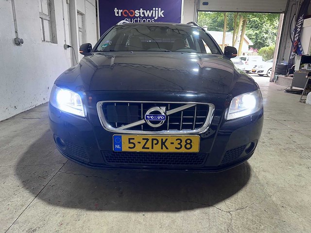 Volvo - v70 - 1.6 t4f momentum - 5-zpk-38 - afbeelding 16 van  18
