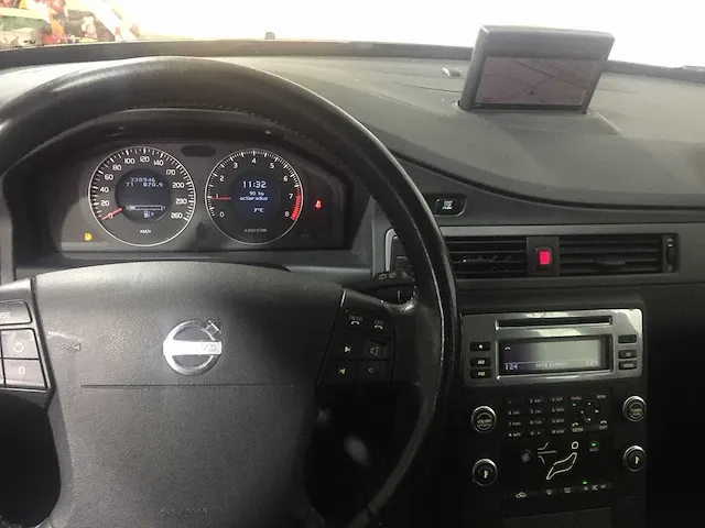 Volvo - v70 - 2.0 - 27-zf-bz - afbeelding 3 van  24