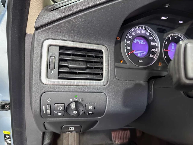 Volvo - v70 - 2.0 - car - afbeelding 4 van  21
