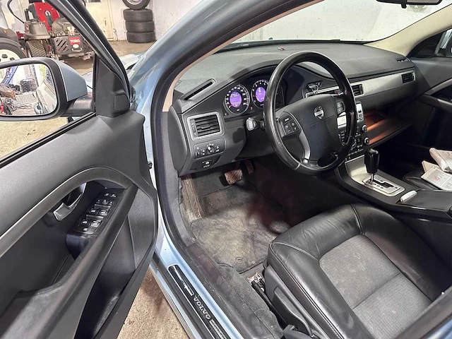 Volvo - v70 - 2.0 - car - afbeelding 20 van  21