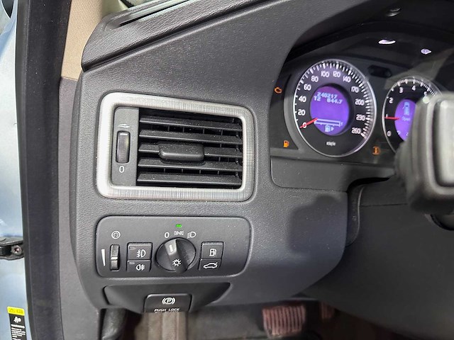 Volvo - v70 - 2.0 automaat- h-466-ls - afbeelding 4 van  21