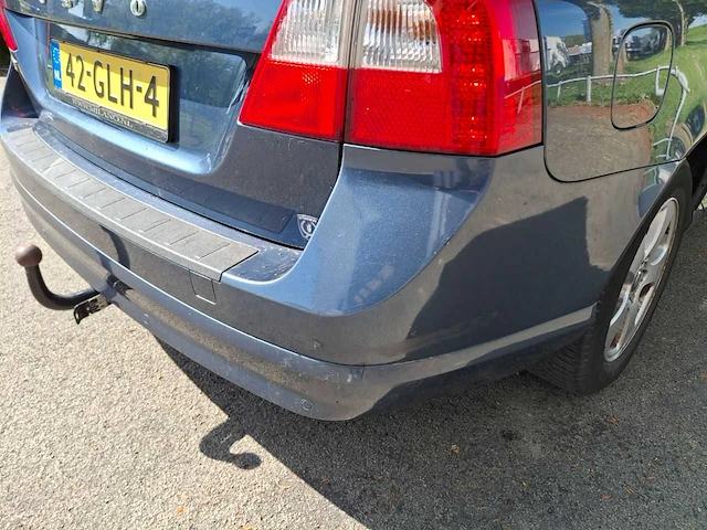 Volvo - v70 - 2.0 momentum - 2008 - 146pk - afbeelding 19 van  33