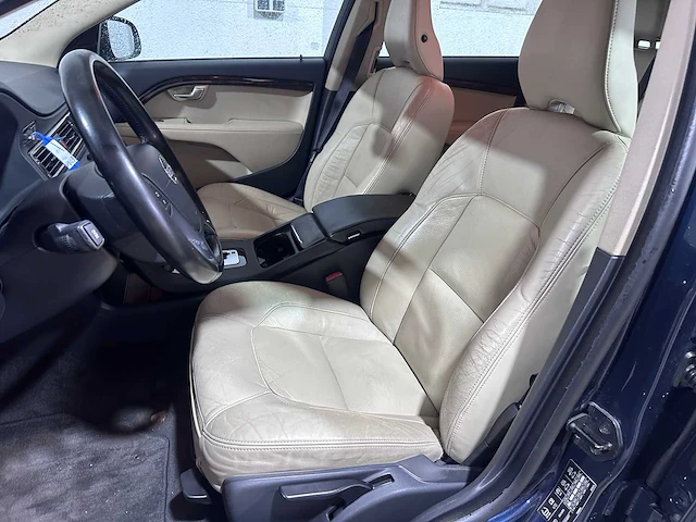 Volvo - v70 - 2.0t automaat momentum - ggh-71-f - afbeelding 9 van  22