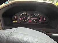 Volvo - v70 - 2.3 t-5 autom. comfort line 7 persoons- 37-fs-tz - afbeelding 2 van  19