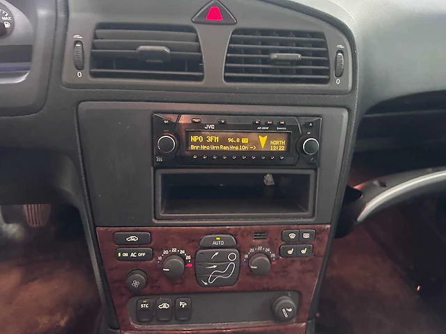 Volvo - v70 - 2.3 t-5 comfort line - 62-hx-vh - afbeelding 5 van  18