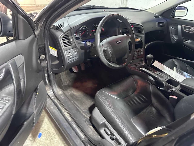 Volvo - v70 - 2.3 t-5 comfort line - 62-hx-vh - afbeelding 17 van  18