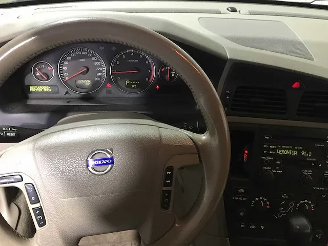 Volvo - v70 - 2.4 automaat - 32-nk-tg - afbeelding 2 van  22