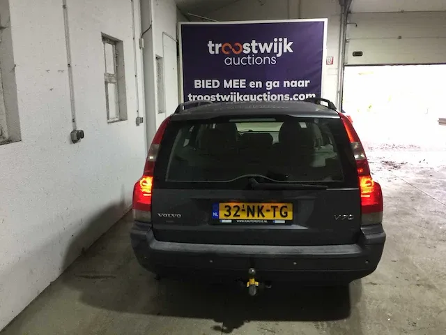 Volvo - v70 - 2.4 automaat - 32-nk-tg - afbeelding 17 van  22