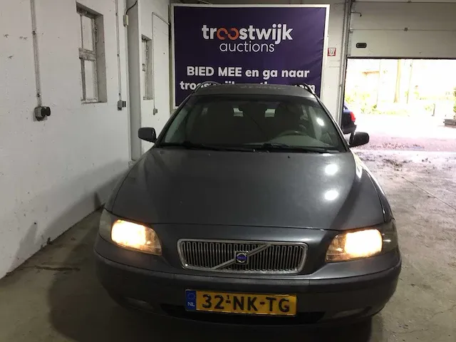 Volvo - v70 - 2.4 automaat - 32-nk-tg - afbeelding 21 van  22