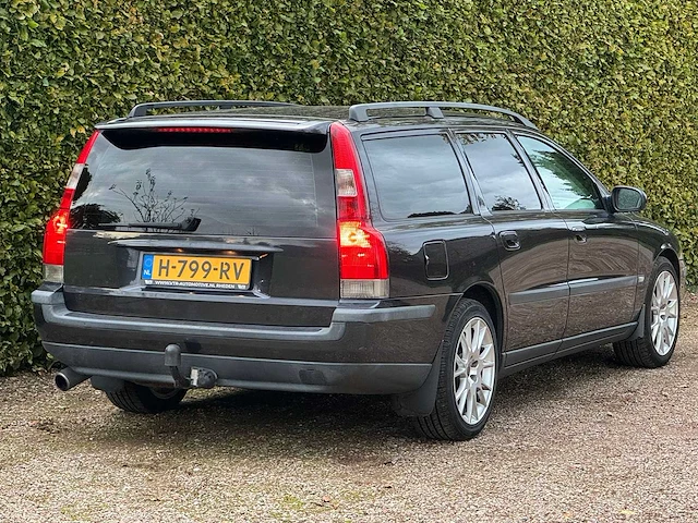 Volvo - v70 - 2.4 comfort line - h-799-rv - 2002 - afbeelding 12 van  17