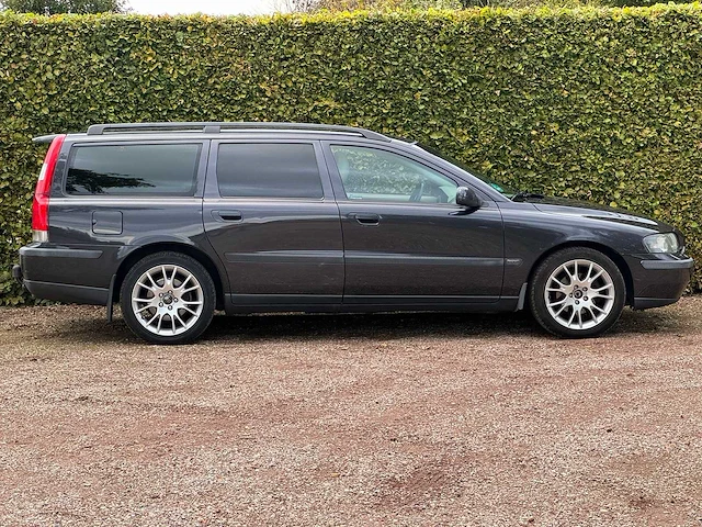 Volvo - v70 - 2.4 comfort line - h-799-rv - 2002 - afbeelding 13 van  17