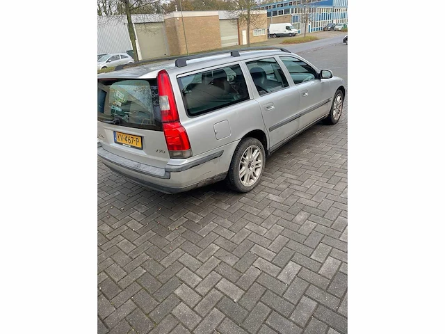 Volvo - v70 - 2.4 comfort line - kv-467-p - 2001 - afbeelding 3 van  8