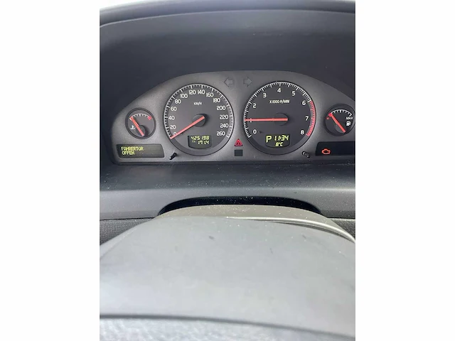 Volvo - v70 - 2.4 comfort line - kv-467-p - 2001 - afbeelding 7 van  8