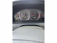 Volvo - v70 - 2.4 comfort line - kv-467-p - 2001 - afbeelding 7 van  8