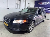 Volvo - v70 - 2.4 d5 kinetic - 38-zk-bj - afbeelding 1 van  22