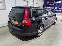 Volvo - v70 - 2.4 d5 kinetic - 38-zk-bj - afbeelding 18 van  22