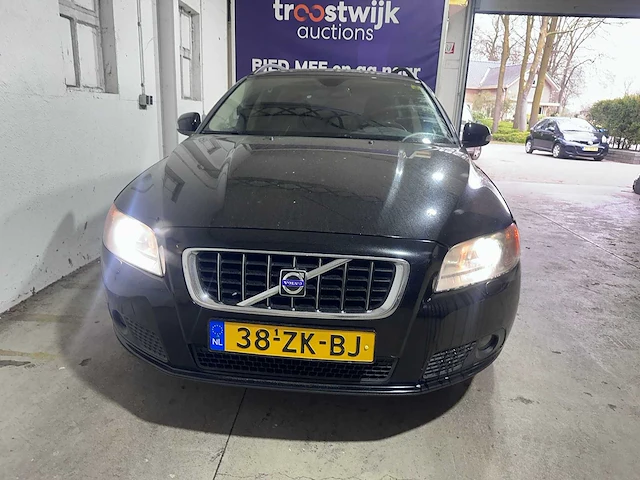 Volvo - v70 - 2.4 d5 kinetic - 38-zk-bj - afbeelding 21 van  22
