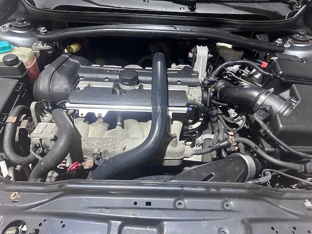 Volvo - v70 - 2.5 t automaat- hbg-88-t - afbeelding 10 van  19