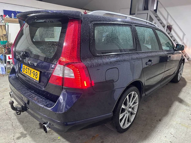 Volvo - v70 - 2.5t momentum automaat- 8-stx-98 - afbeelding 14 van  18