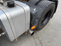 Volvo - vrachtwagen - afbeelding 3 van  18