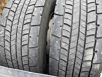 Volvo - vrachtwagen - afbeelding 4 van  18