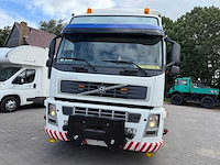 Volvo - vrachtwagen - afbeelding 6 van  18