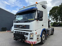 Volvo - vrachtwagen - afbeelding 1 van  18