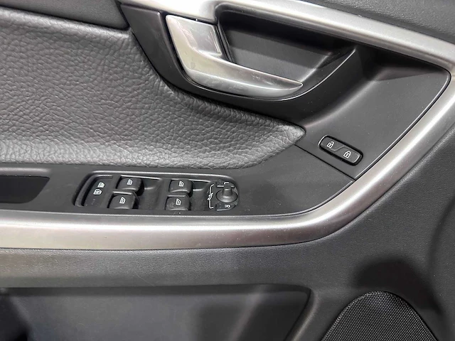 Volvo - xc60 - 3.2 awd summum automaat- gvp-31-z - afbeelding 11 van  21