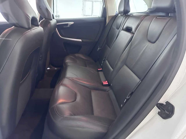 Volvo - xc60 - 3.2 awd summum automaat- gvp-31-z - afbeelding 16 van  21