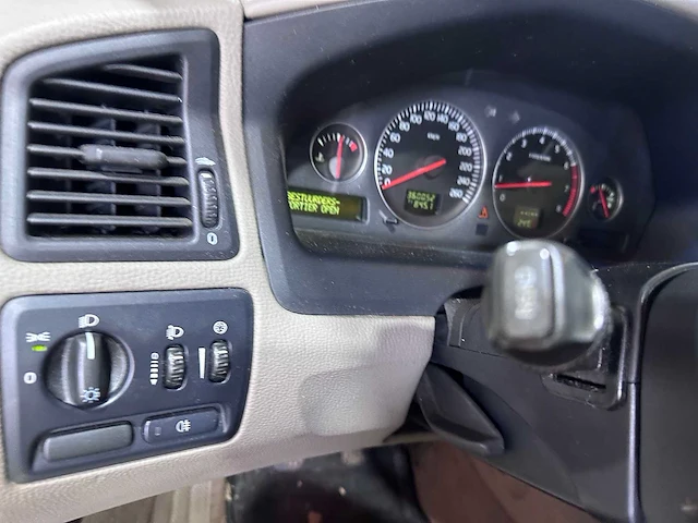 Volvo - xc70 - 2.5 t - 46-sl-zx - afbeelding 3 van  19