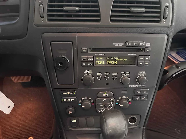 Volvo - xc70 - 2.5 t automaat comfort l. - 50-lg-kg - afbeelding 13 van  22