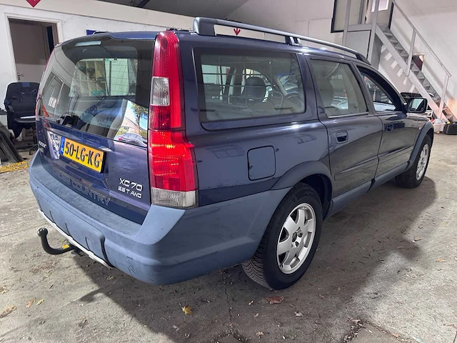 Volvo - xc70 - 2.5 t automaat comfort l. - 50-lg-kg - afbeelding 5 van  22