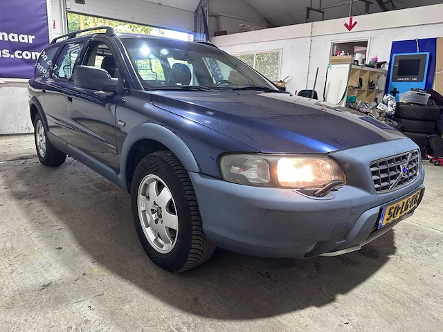 Volvo - xc70 - 2.5 t automaat comfort l. - 50-lg-kg - afbeelding 6 van  22