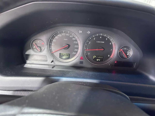 Volvo - xc70 - 2.5 t gtr.comfort l automaat - 32-lx-px - afbeelding 3 van  21
