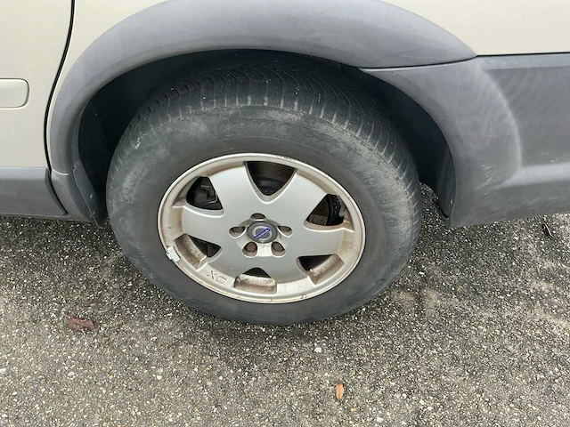 Volvo - xc70 - personenauto (97-nl-zf) - afbeelding 8 van  19