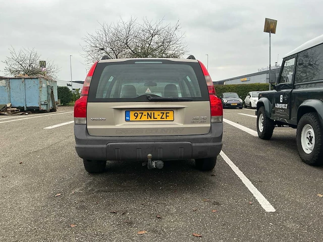 Volvo - xc70 - personenauto (97-nl-zf) - afbeelding 14 van  19